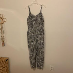 🌿 Excellent condition Old Navy jumpsuit
